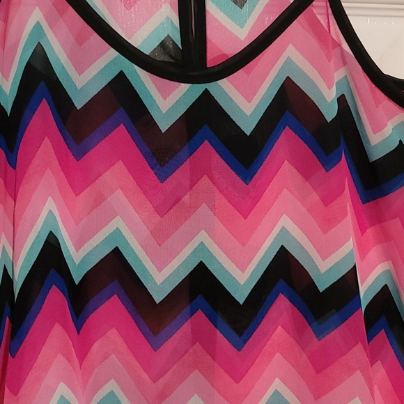 Razorback Tank Top - Picture 3 of 9